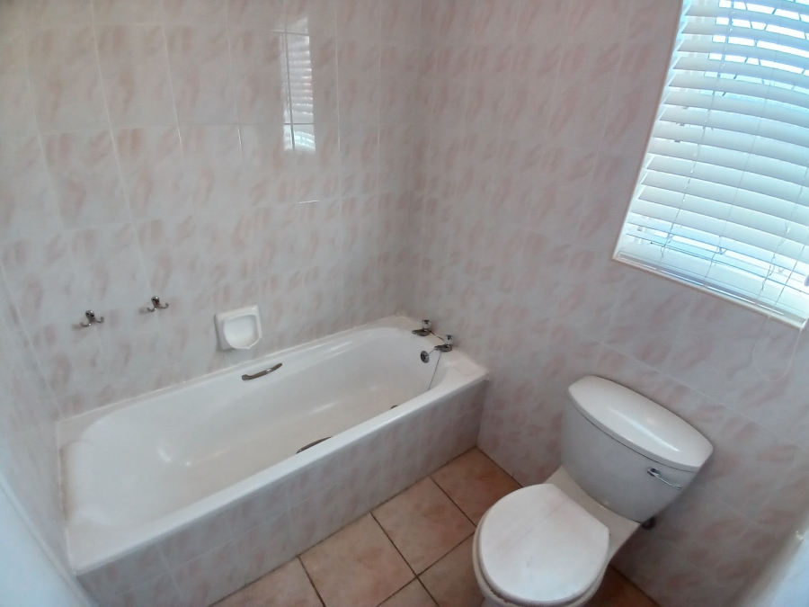 To Let 3 Bedroom Property for Rent in Lorraine Eastern Cape